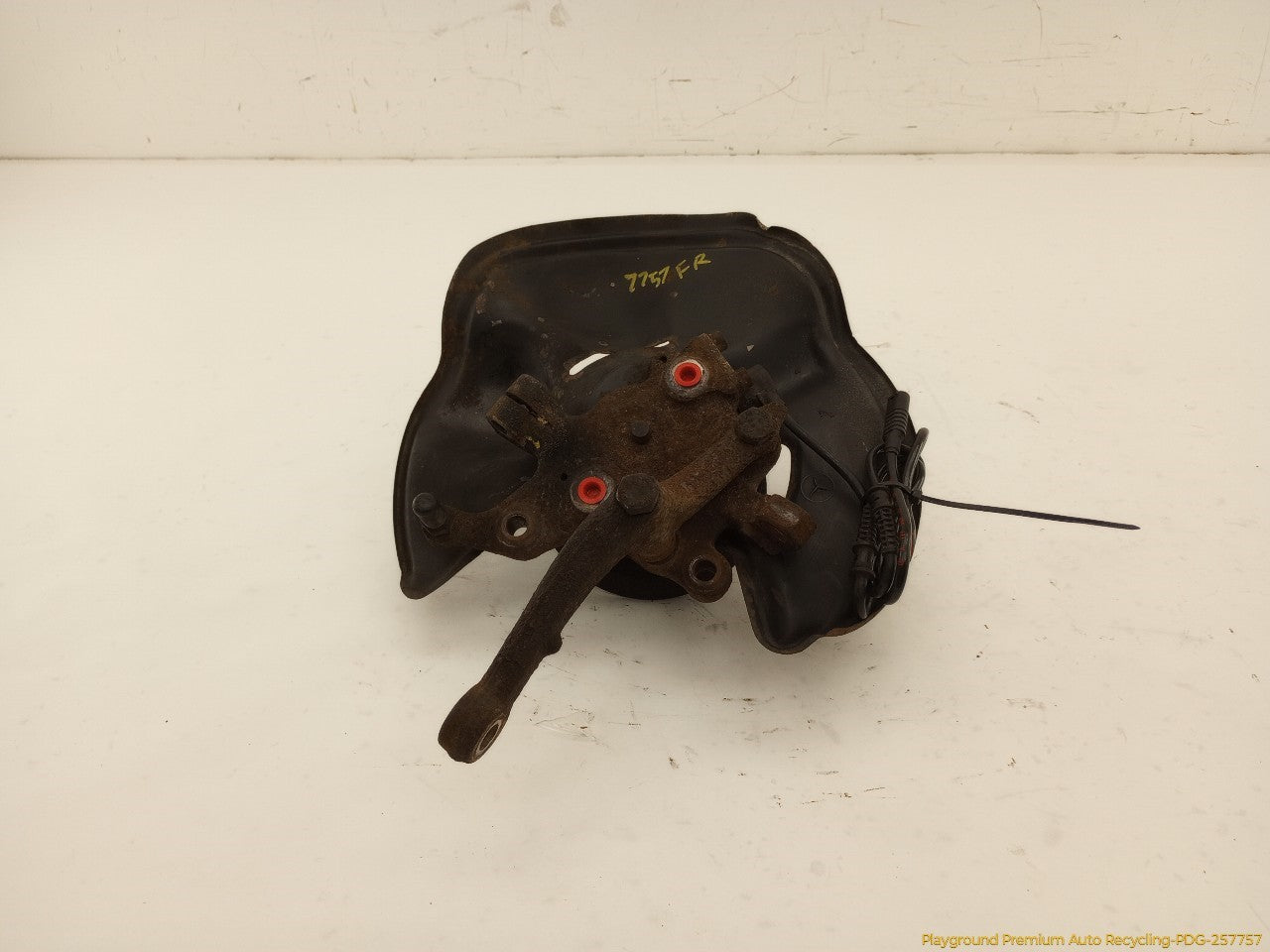 Mercedes SL320 Passenger Right Front Spindle Knuckle Hub