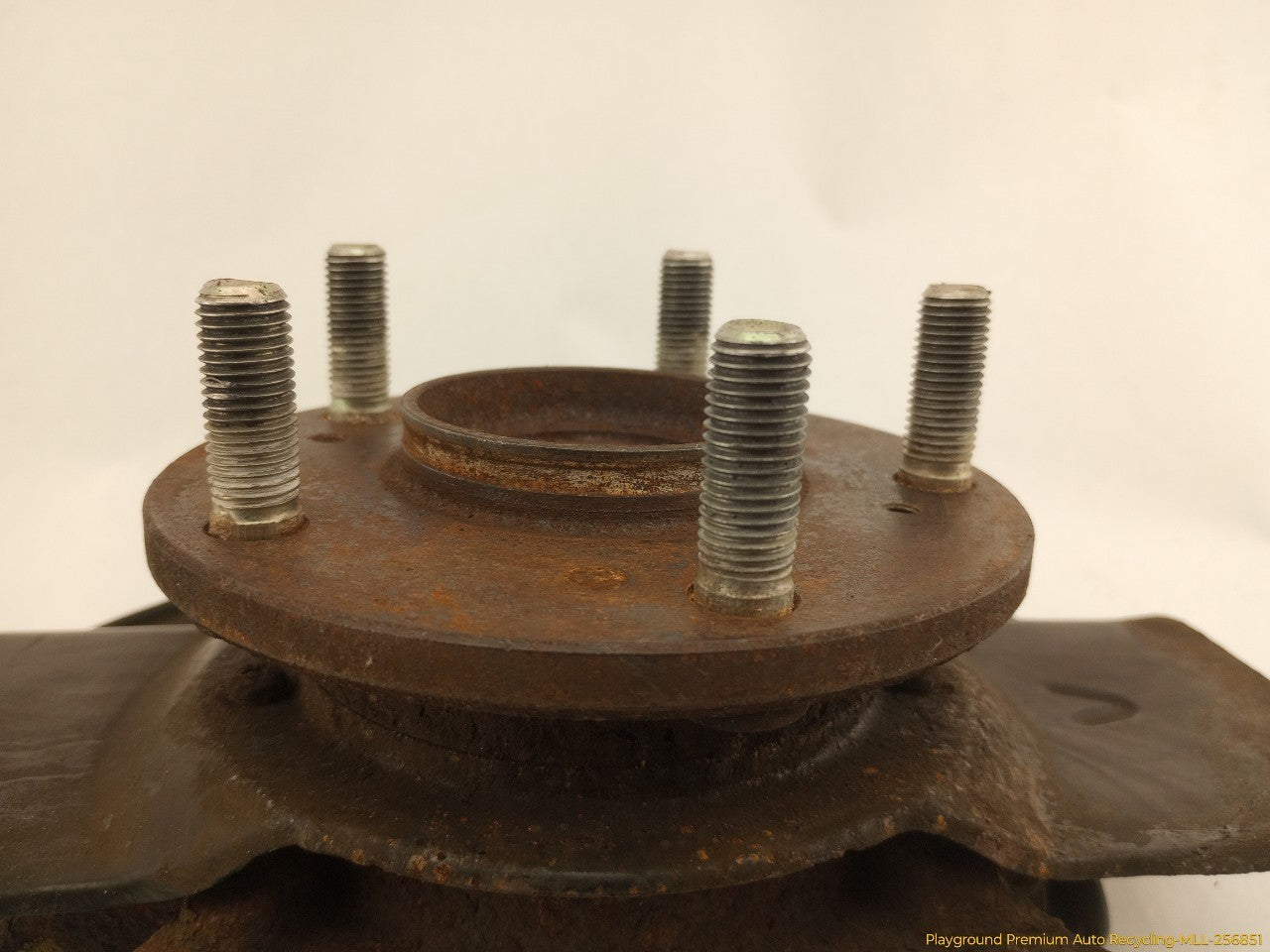Acura RSX Passenger Right Front Spindle Knuckle Hub