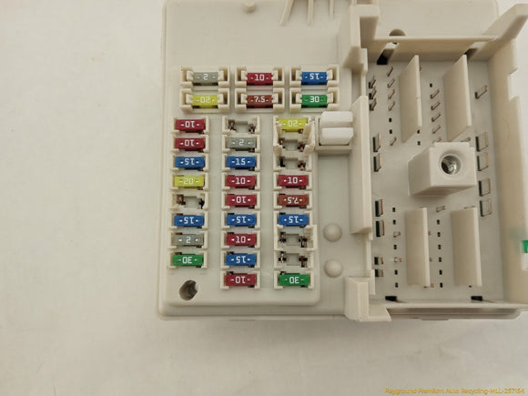 Cadillac CTS Passenger Right Cabin Fuse Box