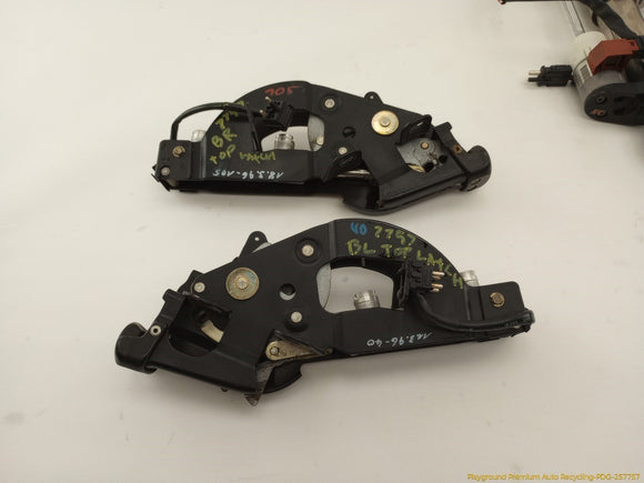 Mercedes SL320 Set Of Convertible Top Hydraulic Pistons & Latches