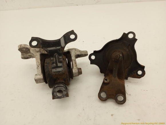 Acura RSX Pair Of Automatic Transmission Mounts