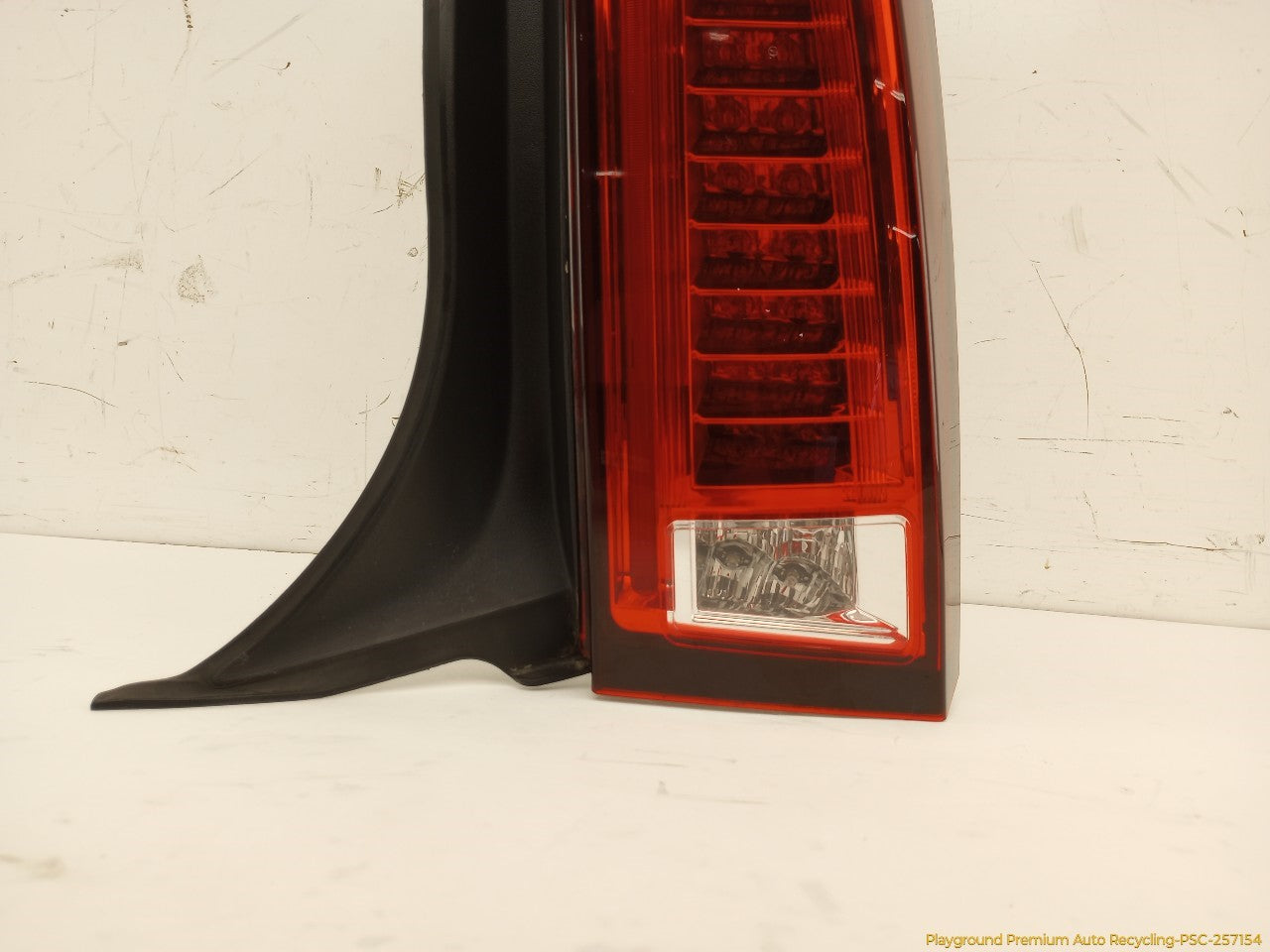 Cadillac CTS Passenger Right Rear Tail Lamp