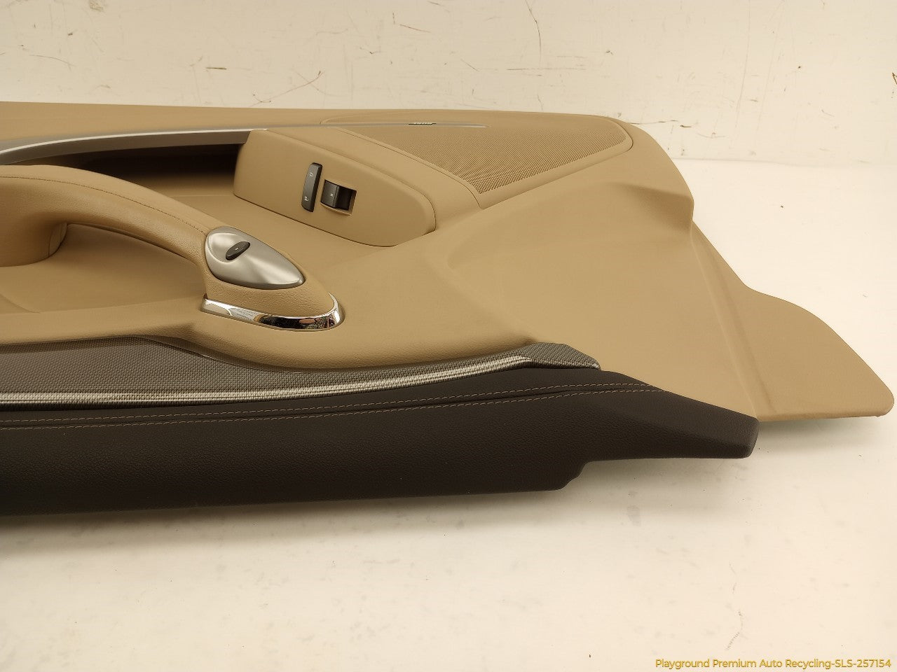 Cadillac CTS Passenger Right Front Door Trim