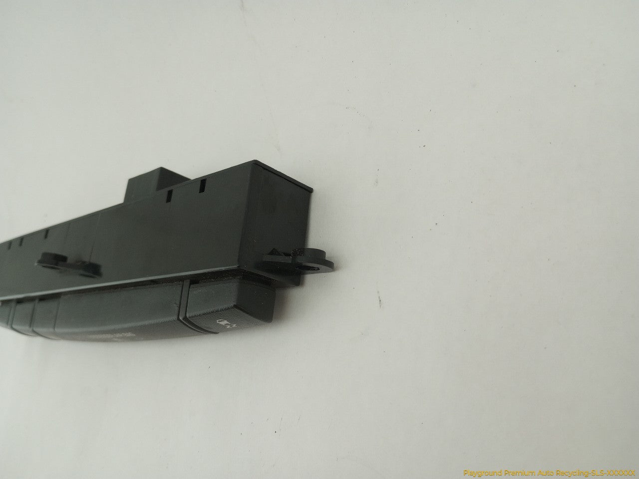 Hummer H3 Transfer Case Control Switch