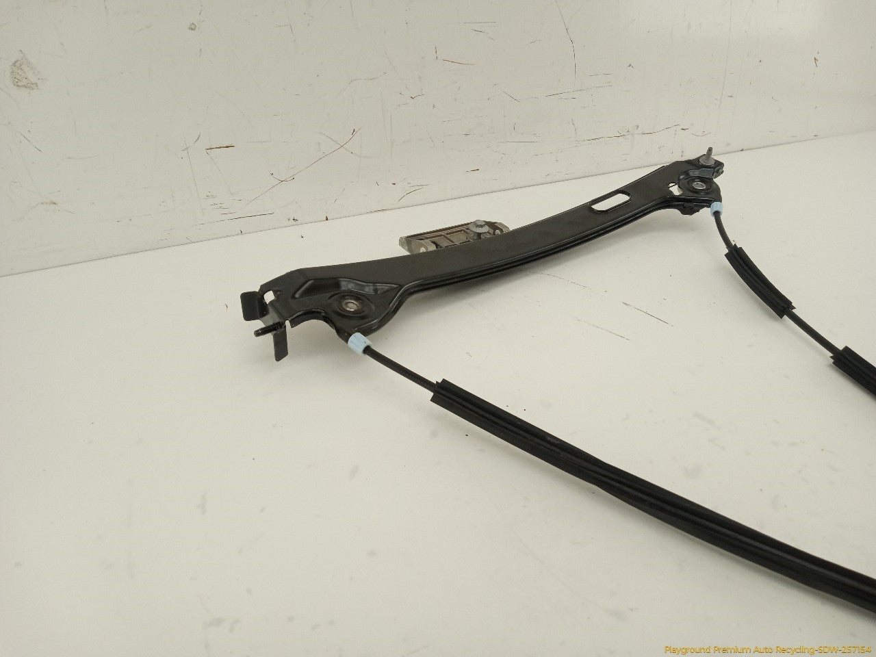 Cadillac CTS Driver Left Front Door Window Regulator