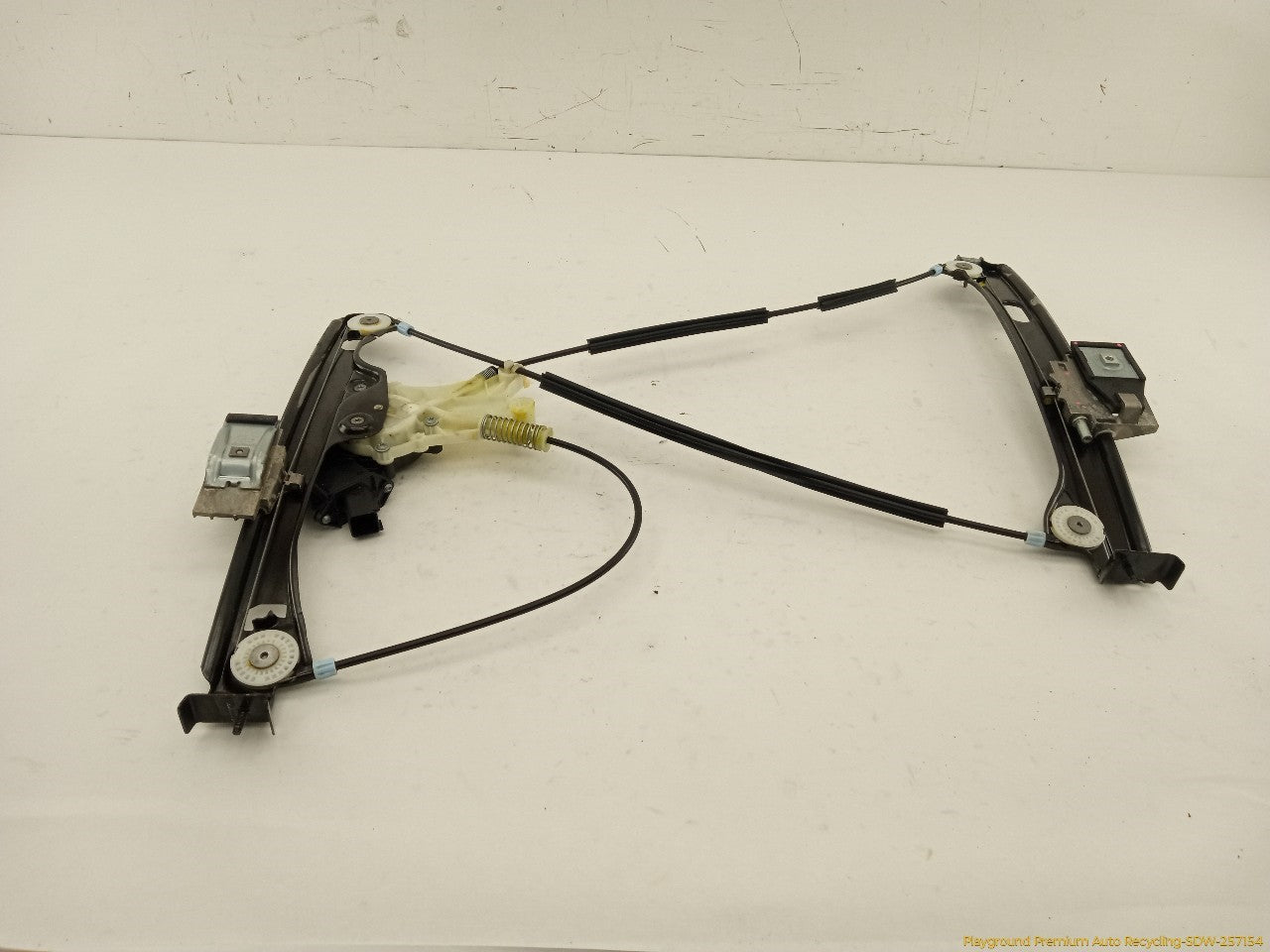 Cadillac CTS Driver Left Front Door Window Regulator