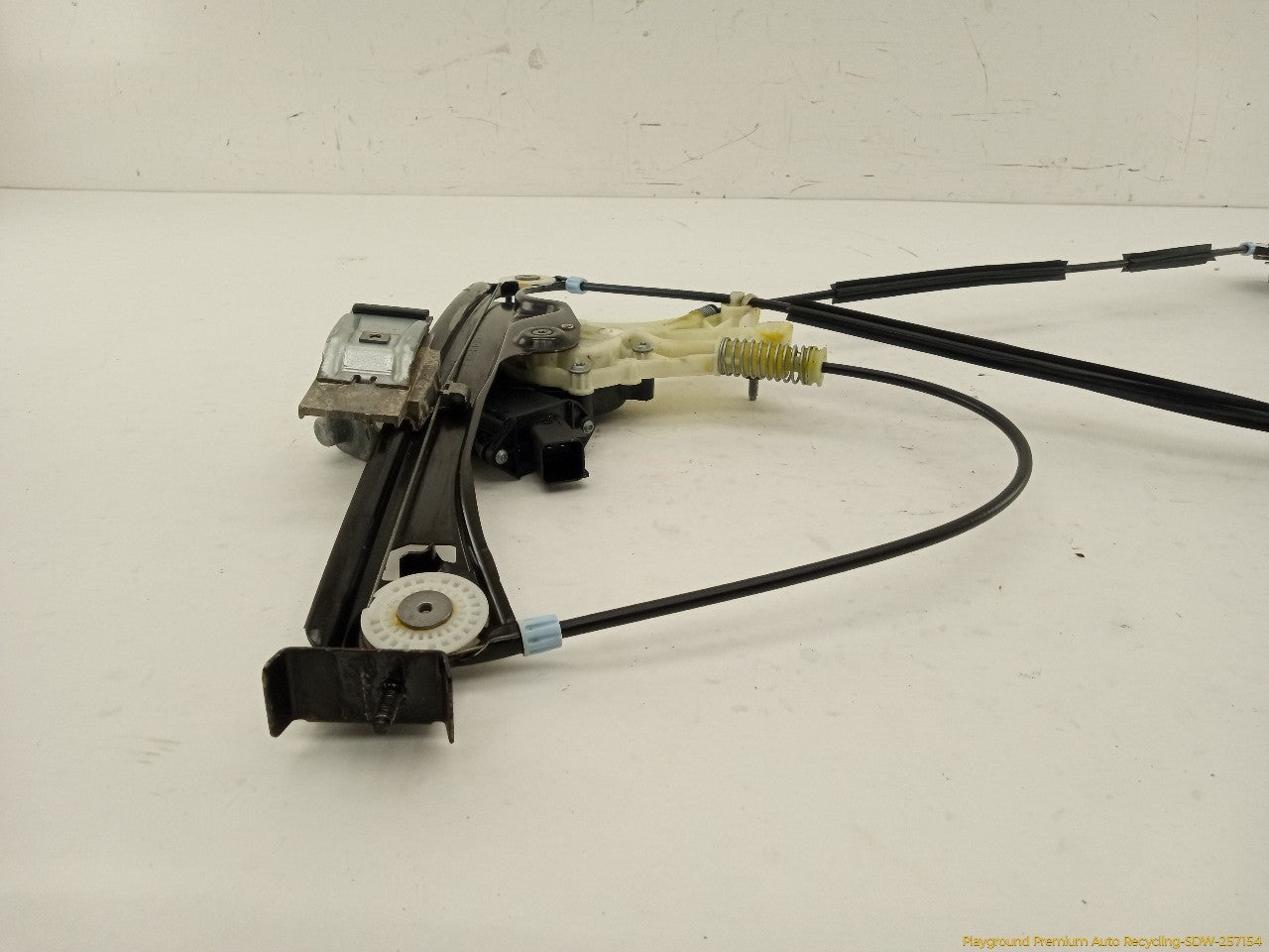 Cadillac CTS Driver Left Front Door Window Regulator