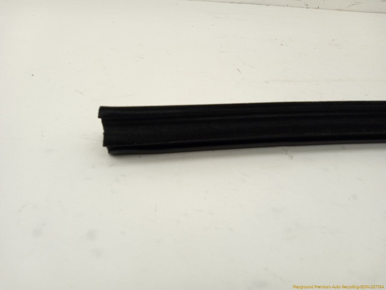 Cadillac CTS Driver Left Front Door Inner Molding