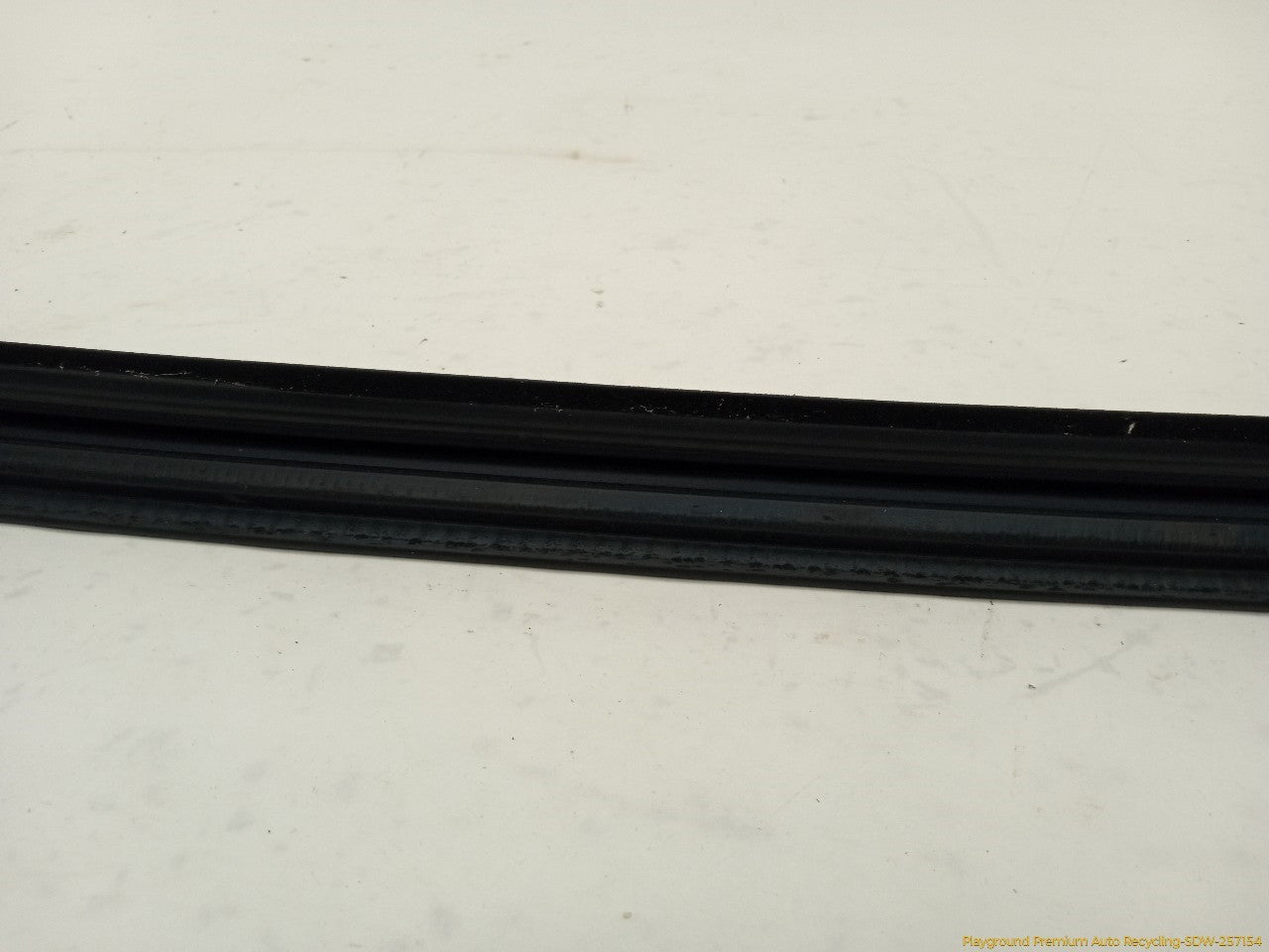 Cadillac CTS Driver Left Front Door Inner Molding