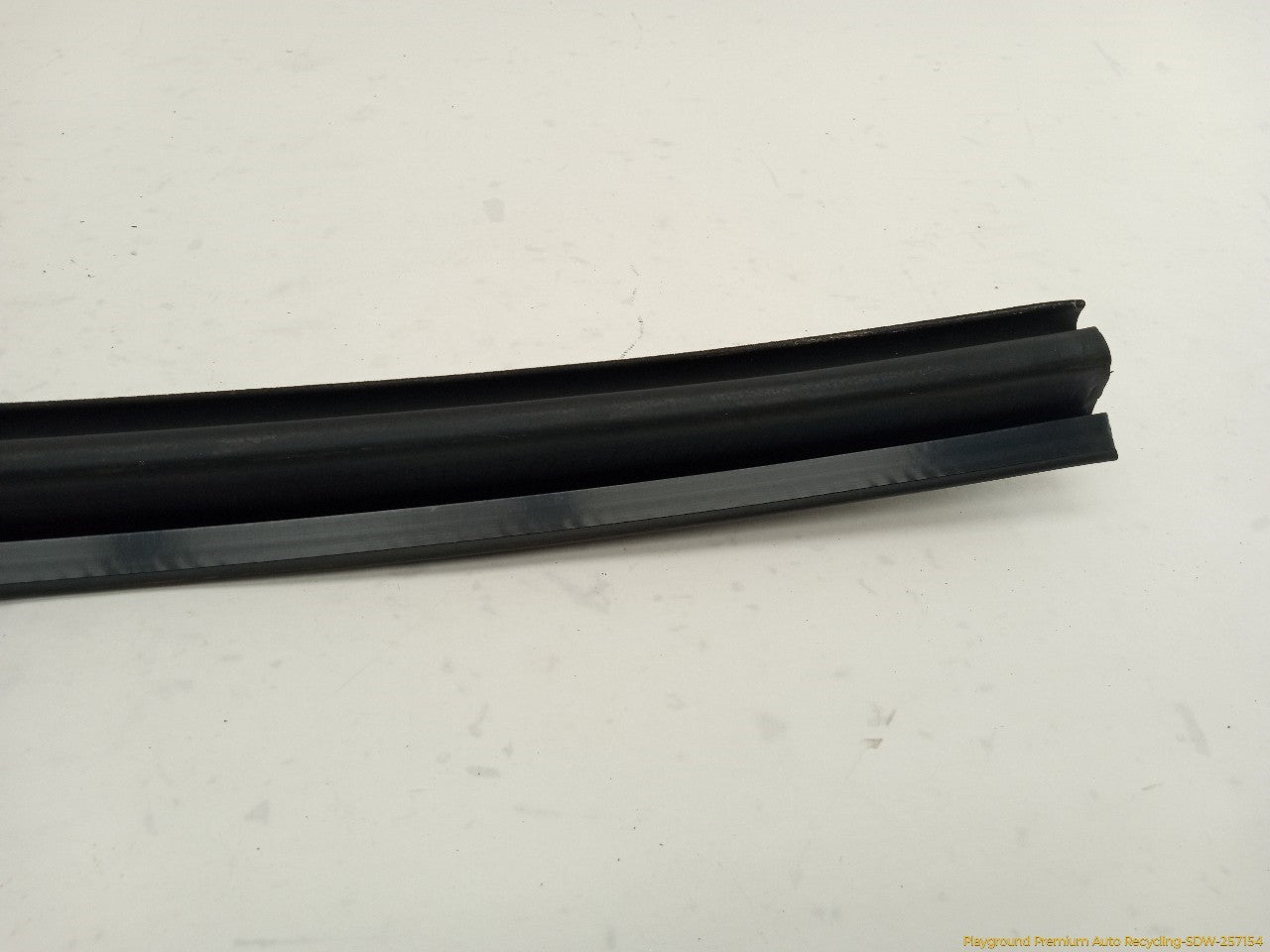 Cadillac CTS Driver Left Front Door Inner Molding