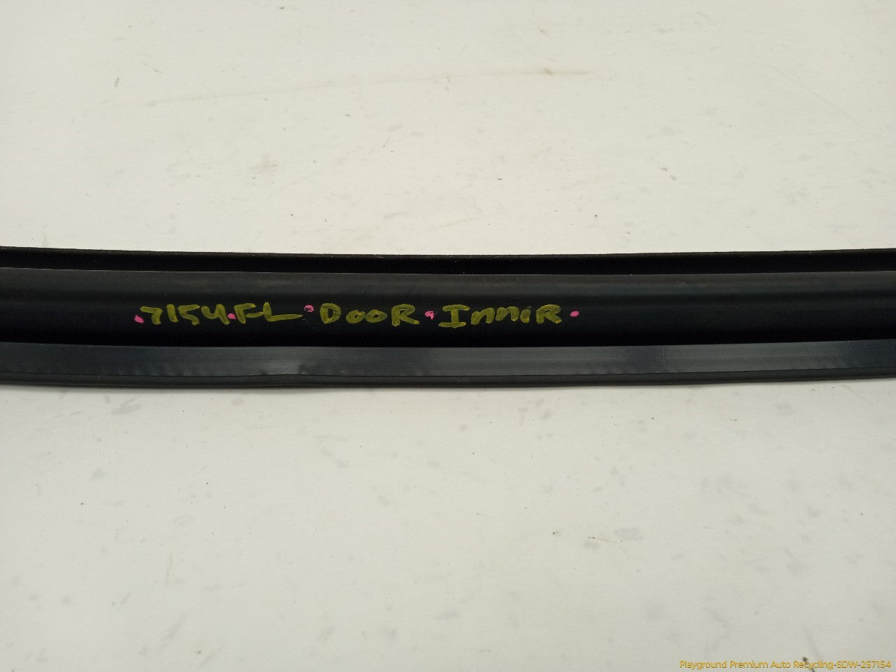 Cadillac CTS Driver Left Front Door Inner Molding