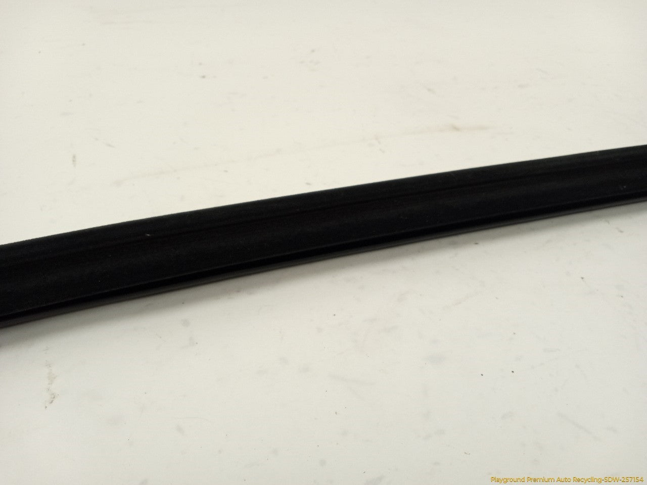 Cadillac CTS Passenger Right Front Door Inner Molding