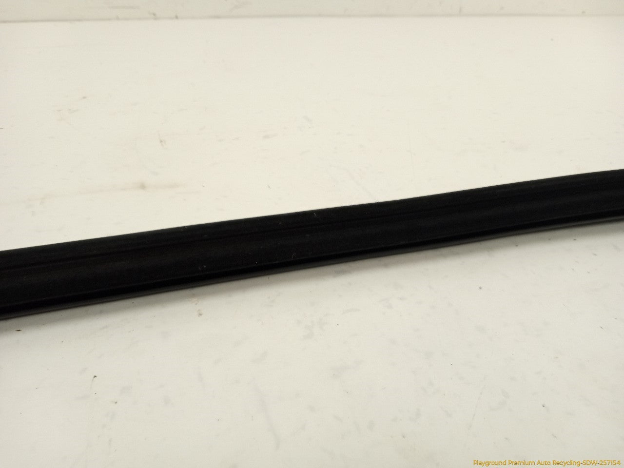 Cadillac CTS Passenger Right Front Door Inner Molding