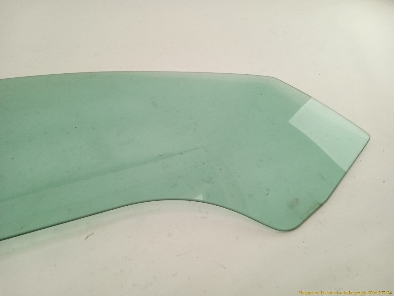 Cadillac CTS Passenger Right Front Door Window Glass