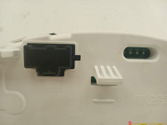 Cadillac CTS Instrument Cluster Speedometer