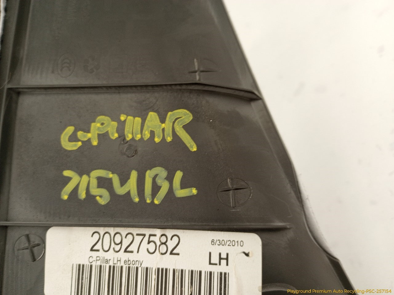Cadillac CTS Pair Of C Pillar Trim