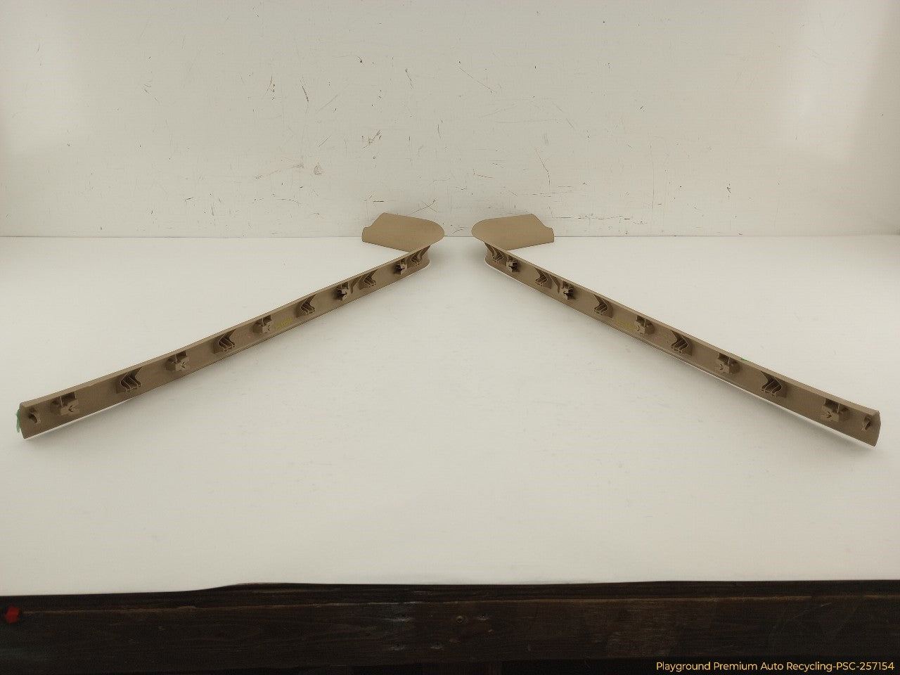 Cadillac CTS Pair Of Front Door Sill Scuff Plate Trim - 0