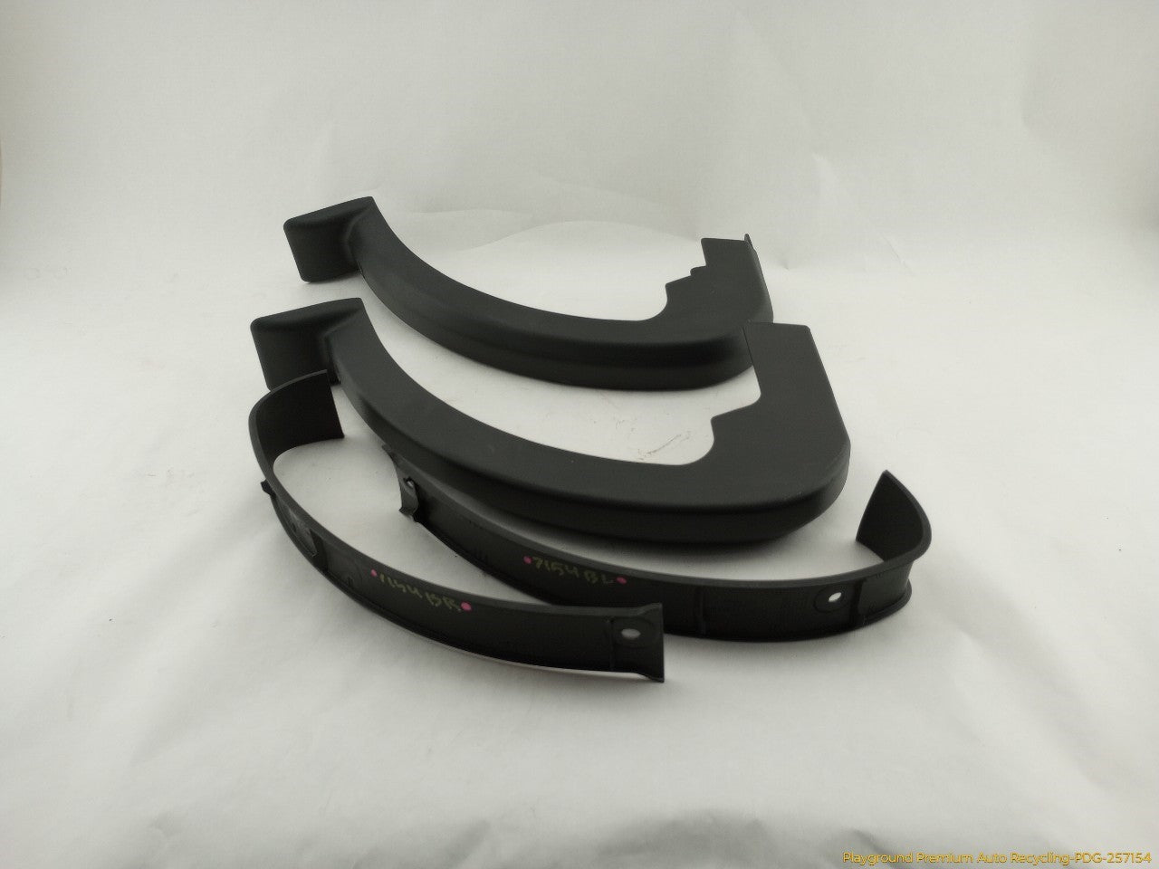 Cadillac CTS Pair Of Trunk Hinge Cover