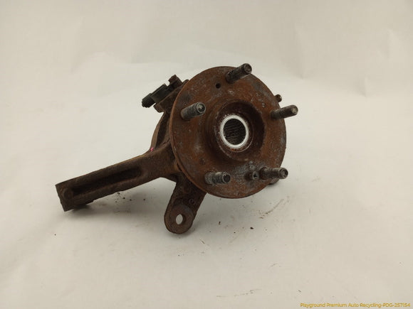 Cadillac CTS Passenger Right Front Spindle Knuckle Hub