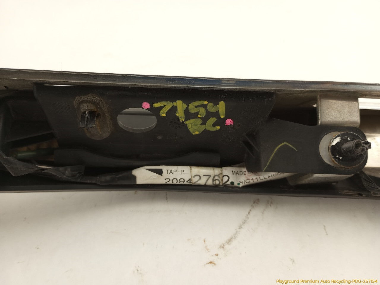Cadillac CTS Trunk License Plate Light & Handle Trim