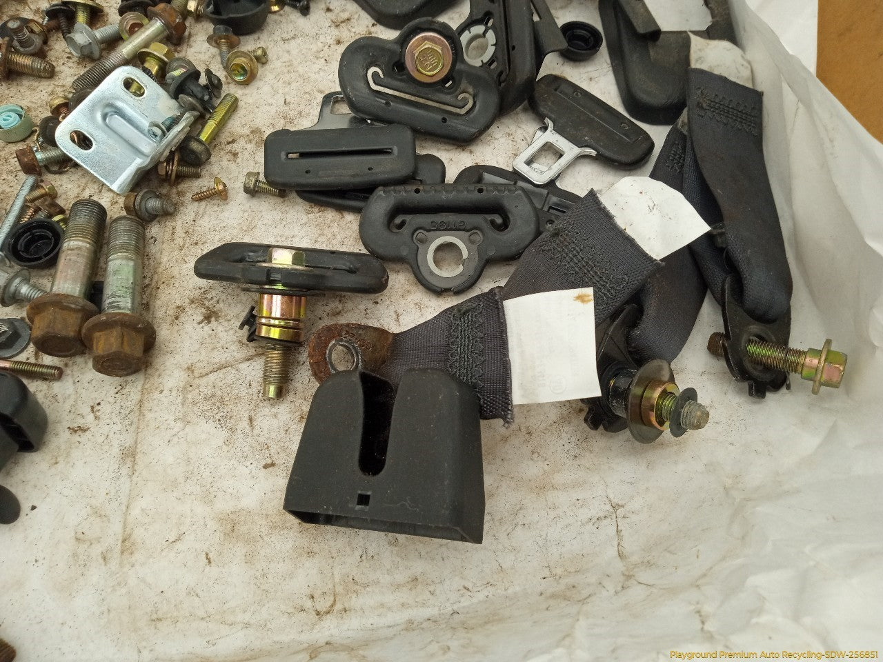 Acura RSX Dismantling Hardware Fasteners Bolts & Nuts - 0