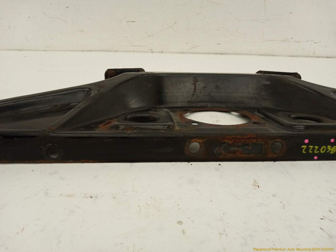 Jaguar XK8 Rear Subframe Differential Mounting Bracket