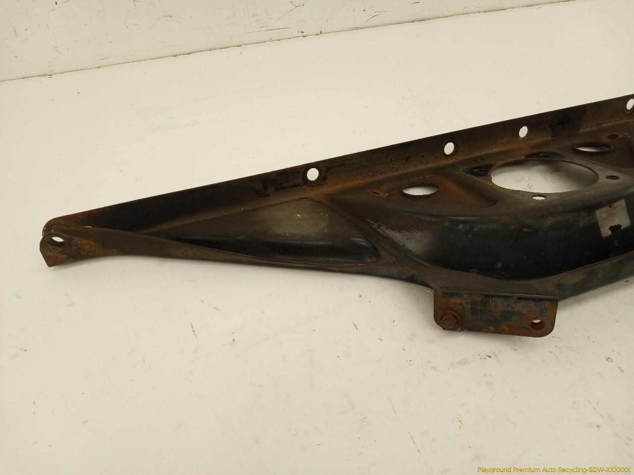 Jaguar XK8 Rear Subframe Differential Mounting Bracket