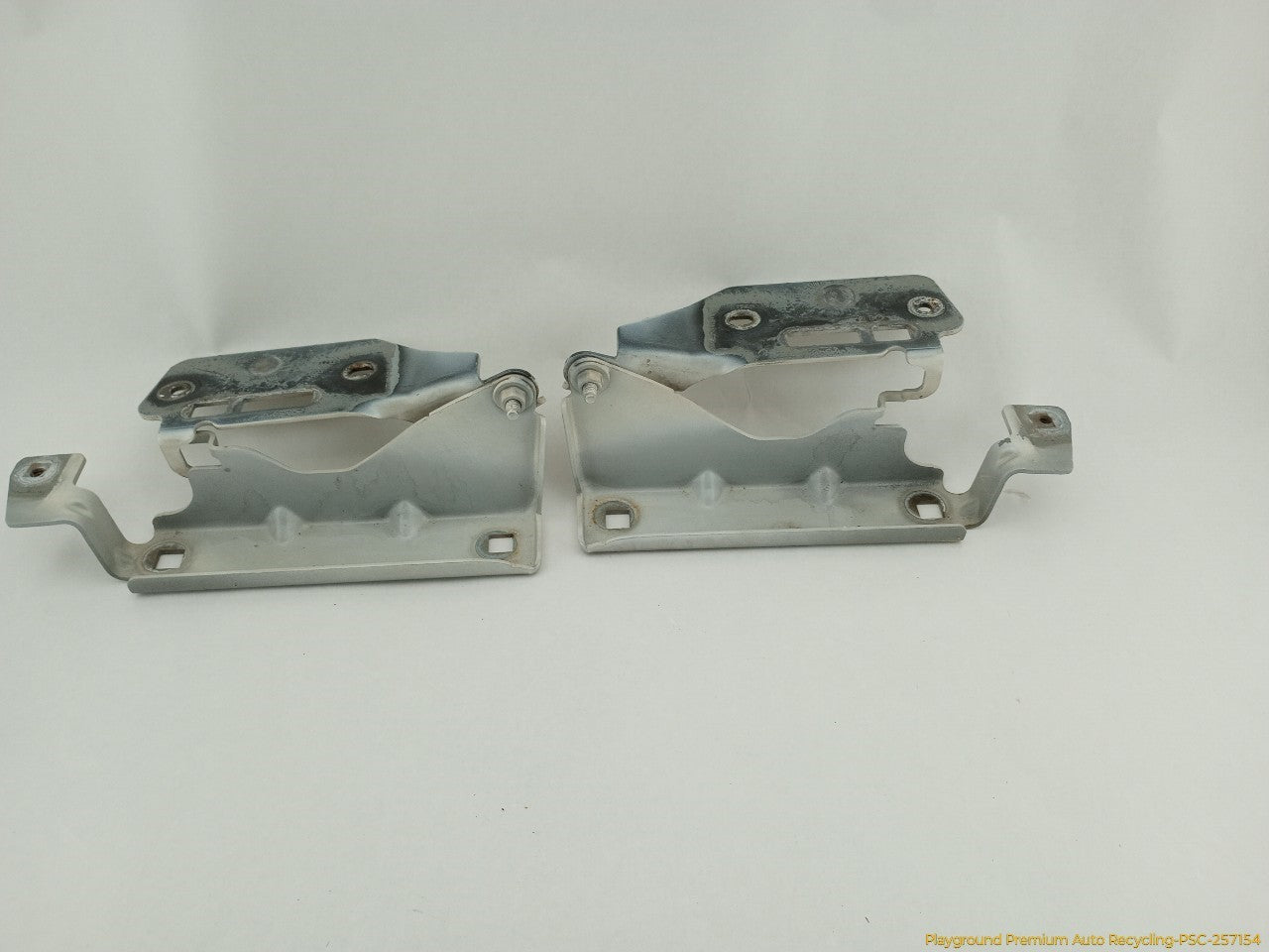 Cadillac CTS Pair Of Front Hood Hinges - 0