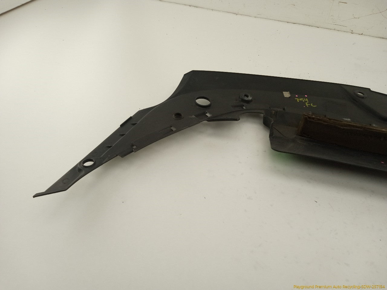 Cadillac CTS Upper Radiator Core Support Trim