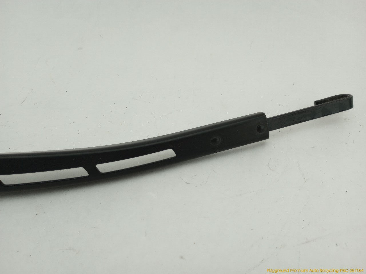 Cadillac CTS Pair Of Windshield Wiper Arms