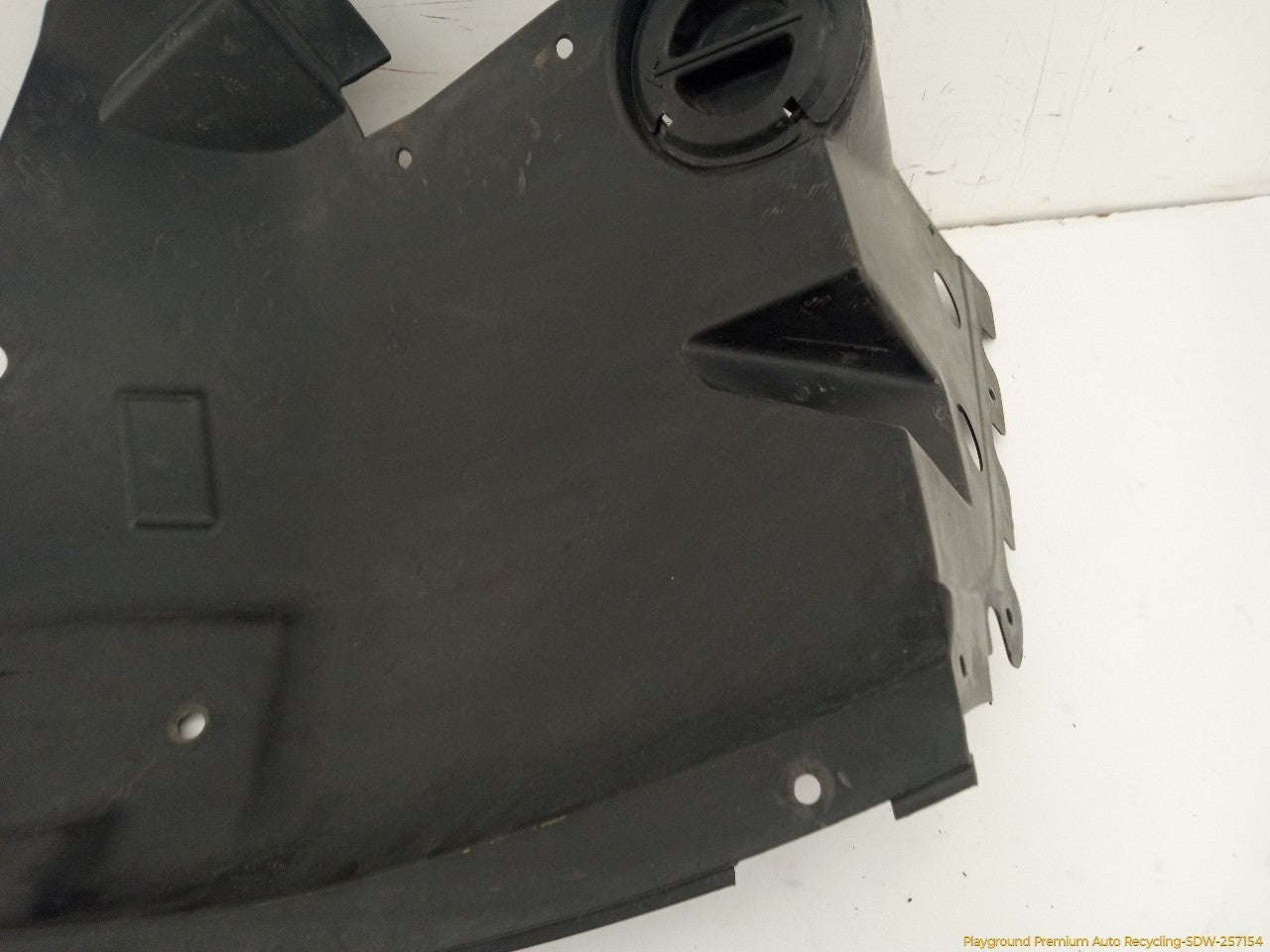 Cadillac CTS Driver Left Front Frontward Inner Fender Liner