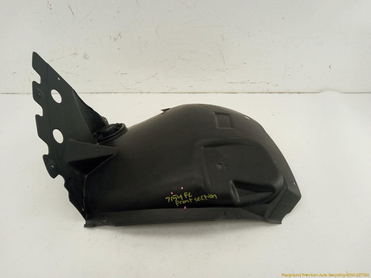 Cadillac CTS Driver Left Front Frontward Inner Fender Liner