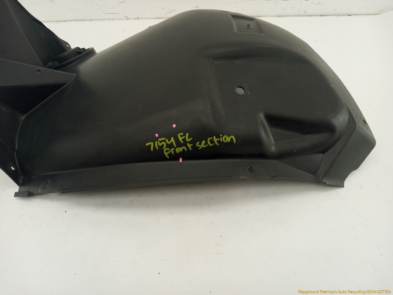Cadillac CTS Driver Left Front Frontward Inner Fender Liner