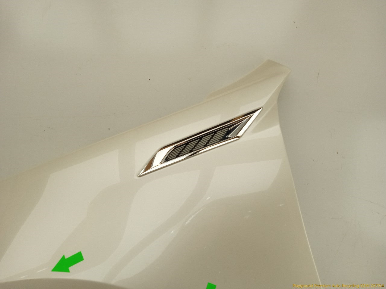 Cadillac CTS Driver Left Front Fender