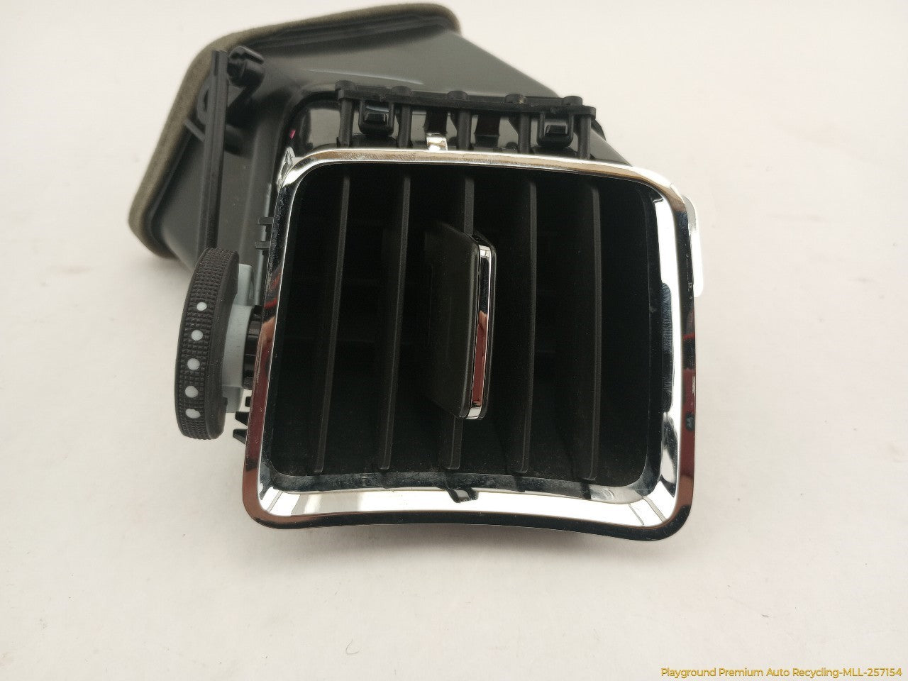 Cadillac CTS Set Of 4 Dashboard Air Vents