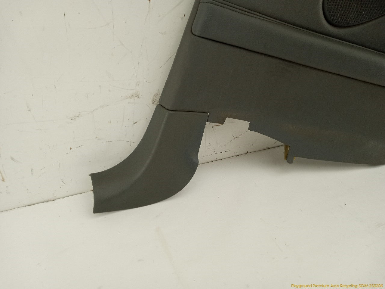 Saab 903 Passenger Right Rear Quarter Trim - 0