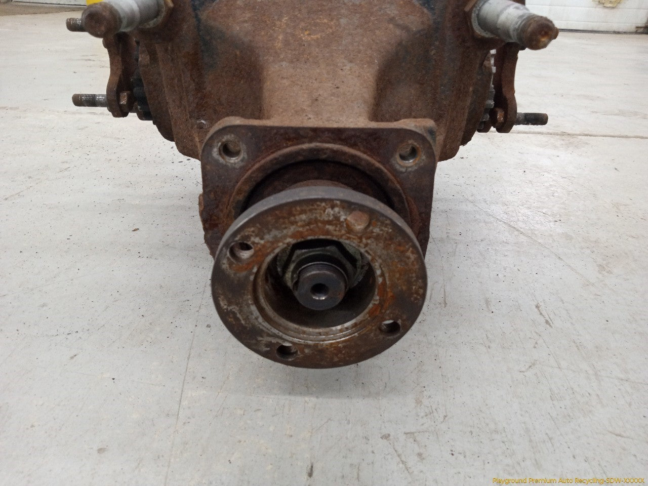 Jaguar XK8 Rear Differential Carrier - 0