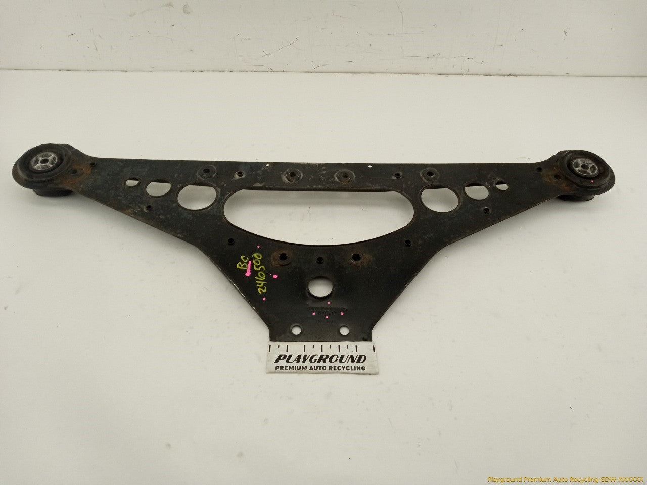 Jaguar XK8 Rear Subframe Differential Mounting Bracket