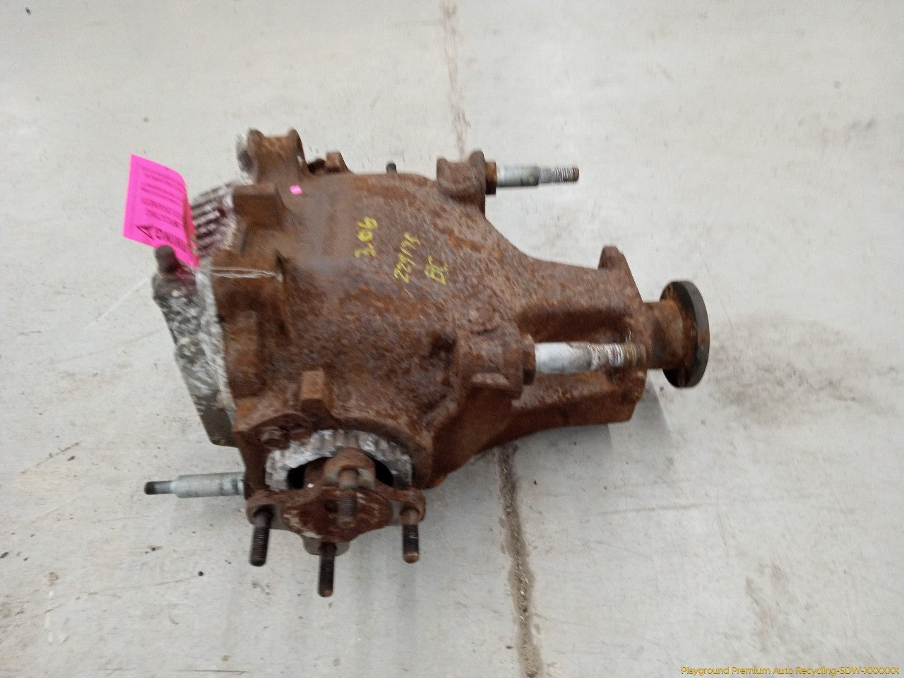 Jaguar XK8 Rear Differential Carrier