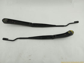 Saab 903 Pair Of Windshield Wiper Arms - 0