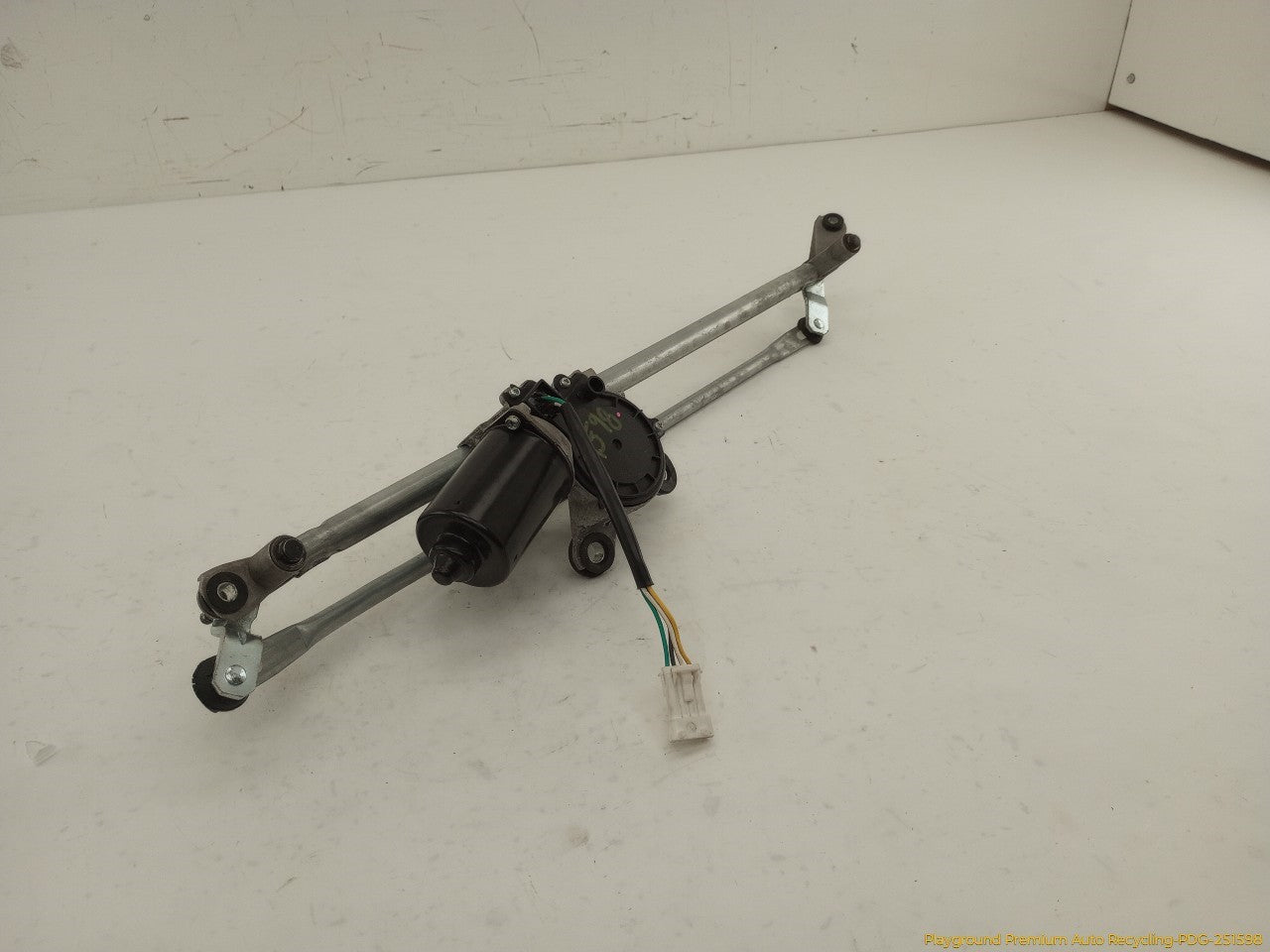 Saab 9-3 Windshield Wiper Transmission & Motor