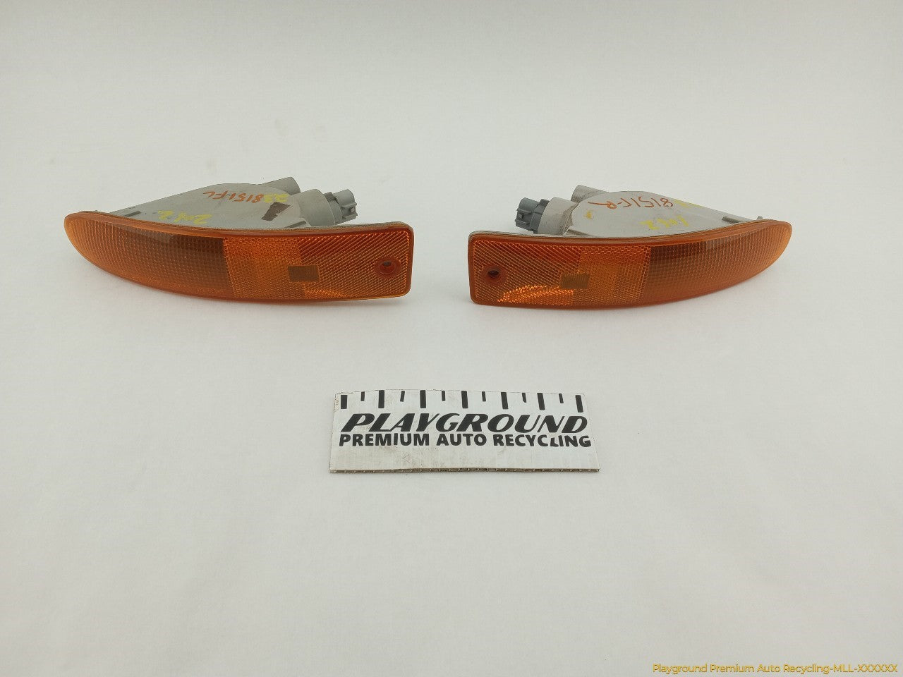 Mitsubishi Eclipse Pair Of Front Turn Signal Lamps