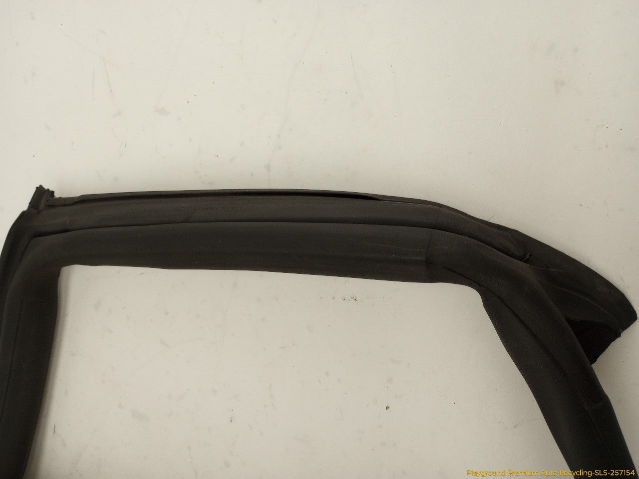 Cadillac CTS Driver Left Front Door Window Molding