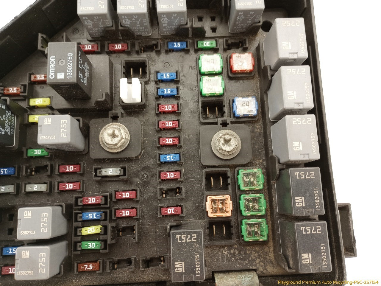 Cadillac CTS Engine Fuse Box