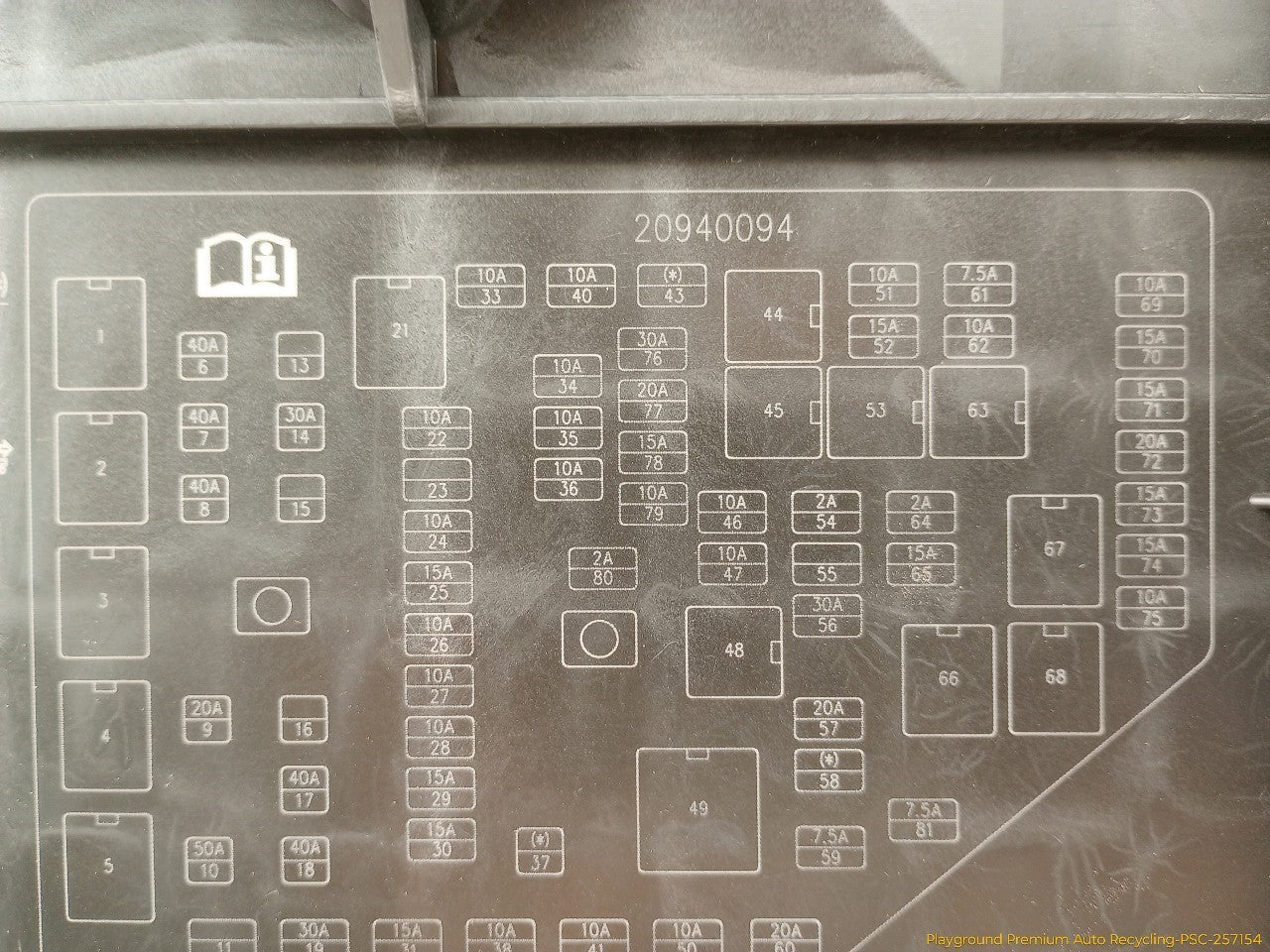 Cadillac CTS Engine Fuse Box