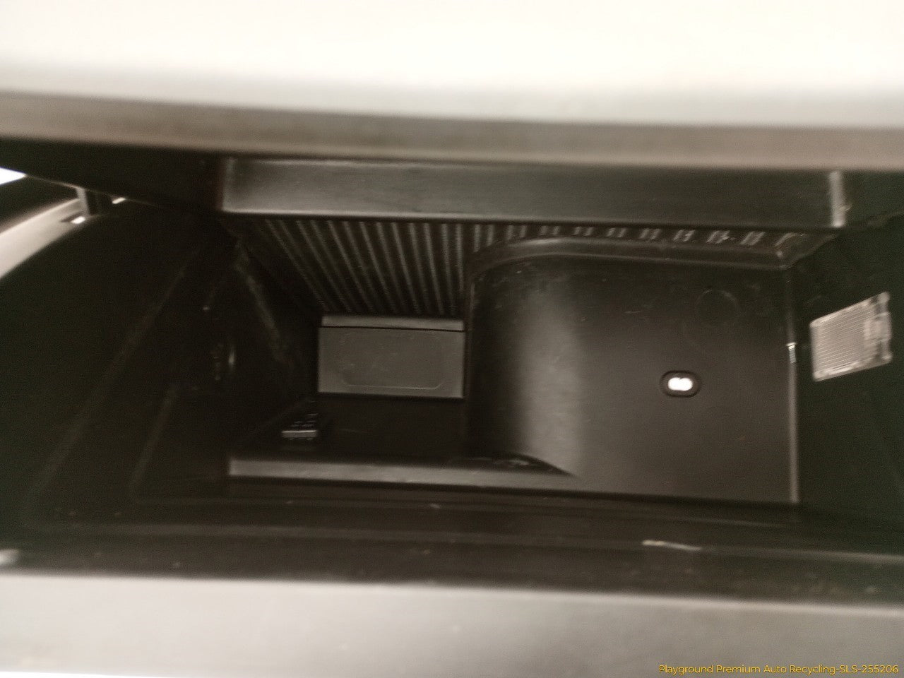 Saab 903 Glove Box