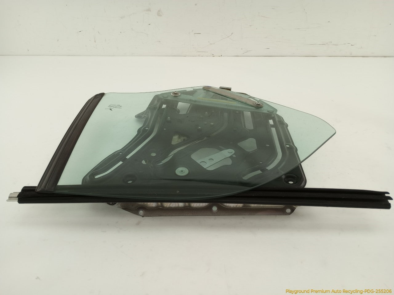 Saab 903 Passenger Right Rear Quarter Window Regulator & Glass