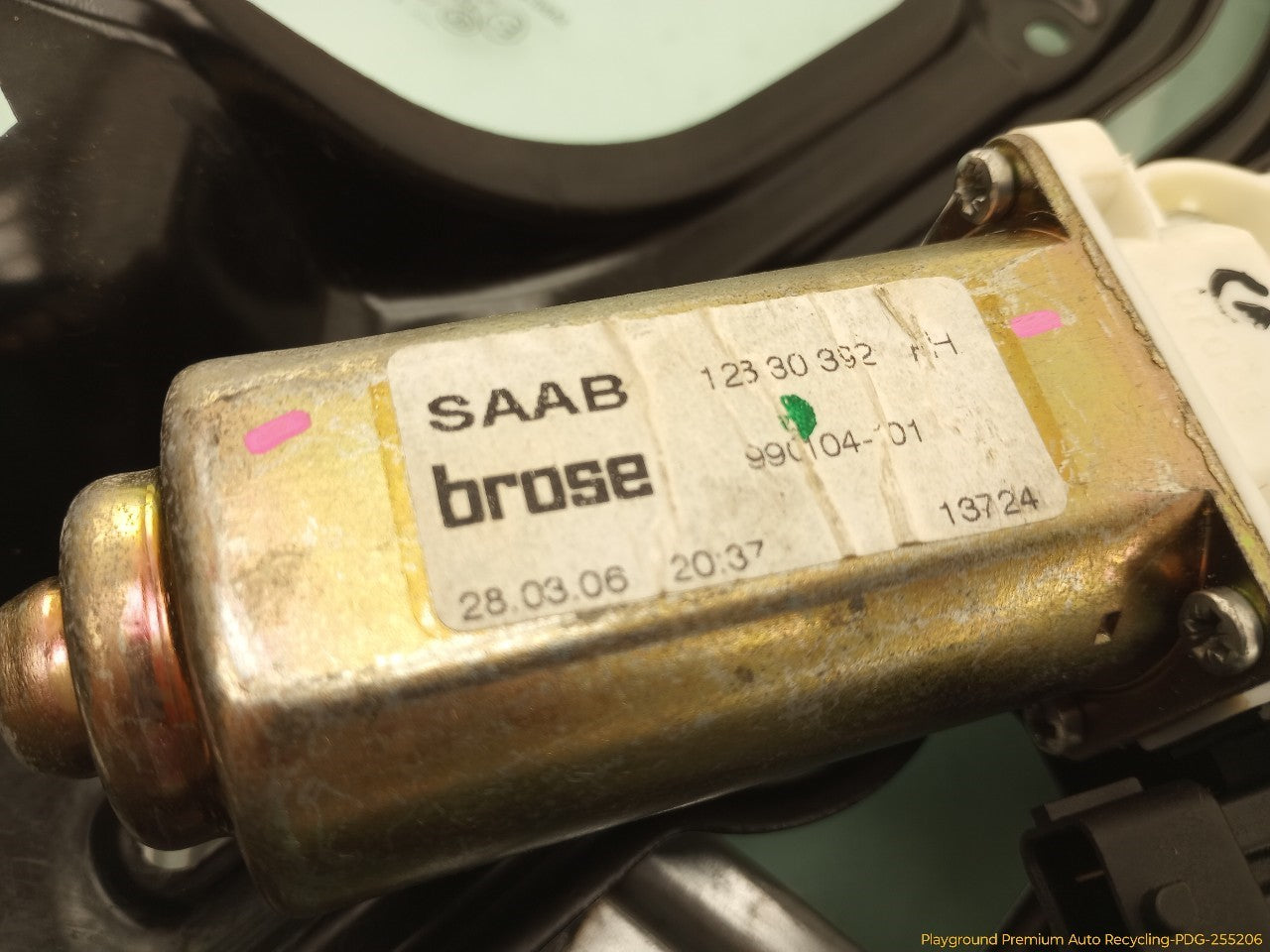 Saab 903 Passenger Right Rear Quarter Window Regulator & Glass