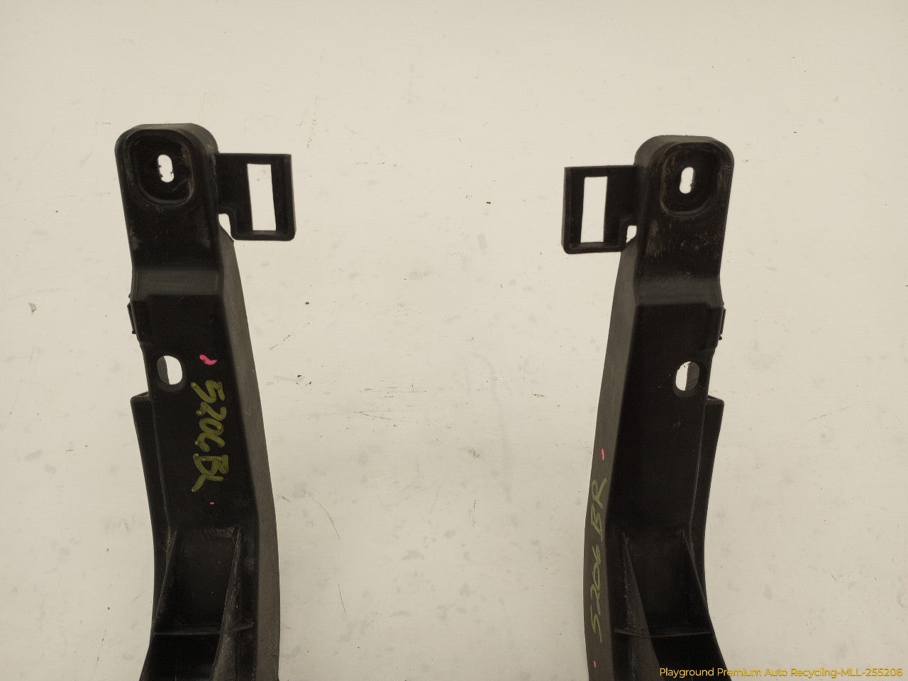 Saab 903 Set Of Rear Bumper Holder Mounts