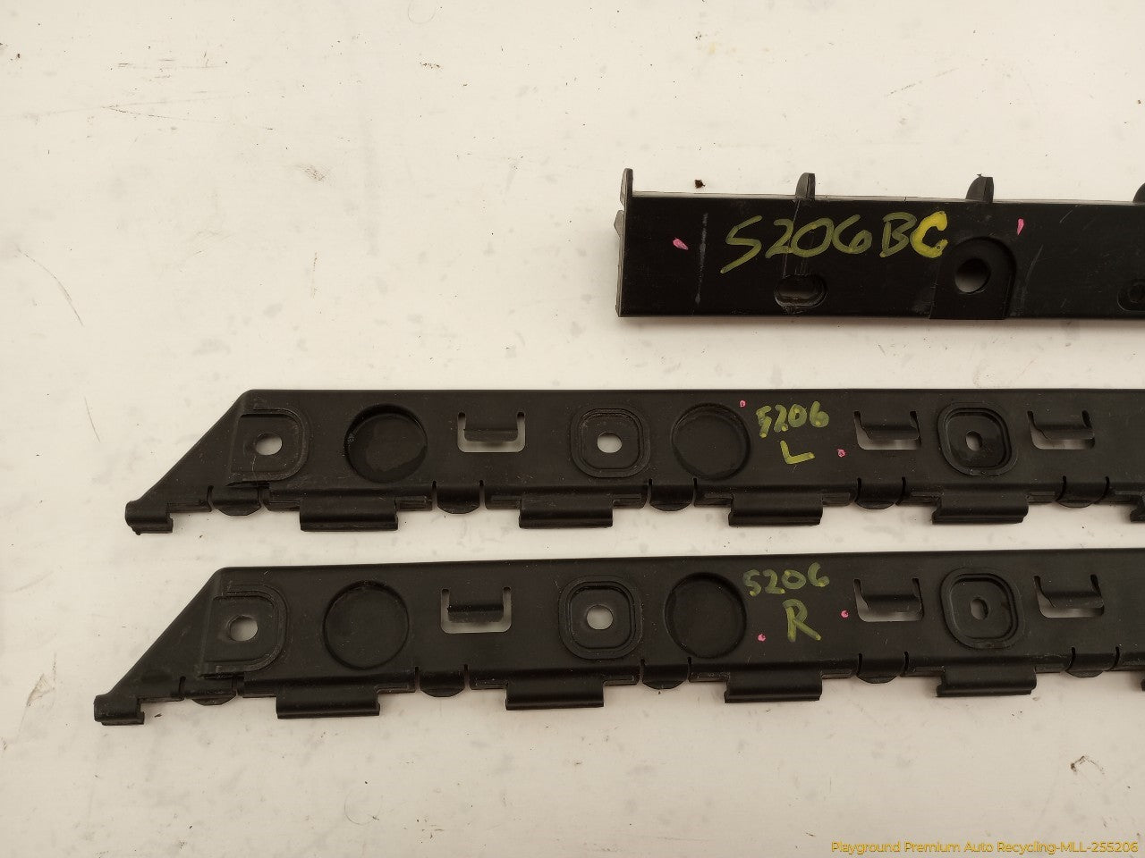 Saab 903 Set Of Rear Bumper Holder Mounts